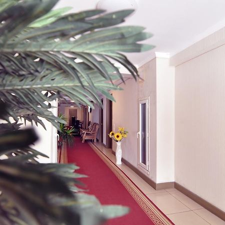 Sun Rise Hotel Τυφλίδα Εξωτερικό φωτογραφία