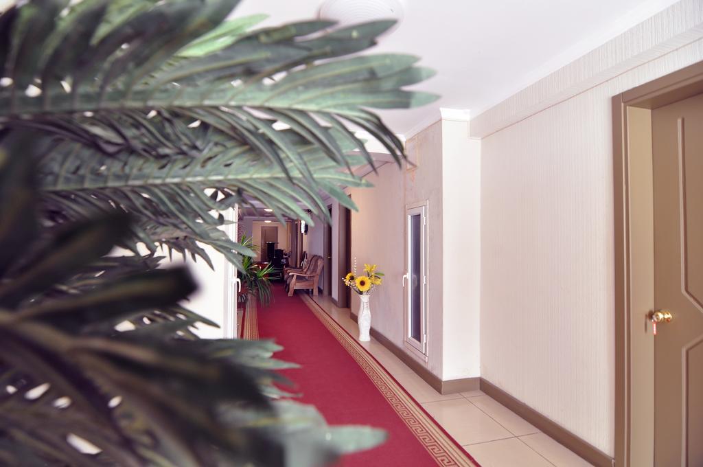 Sun Rise Hotel Τυφλίδα Εξωτερικό φωτογραφία