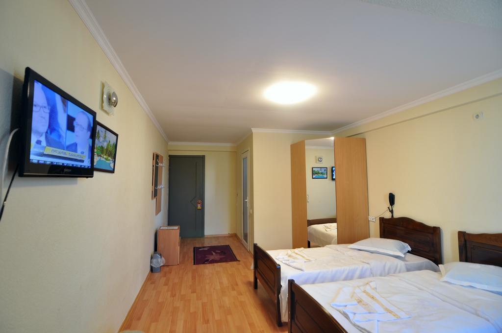 Sun Rise Hotel Τυφλίδα Δωμάτιο φωτογραφία